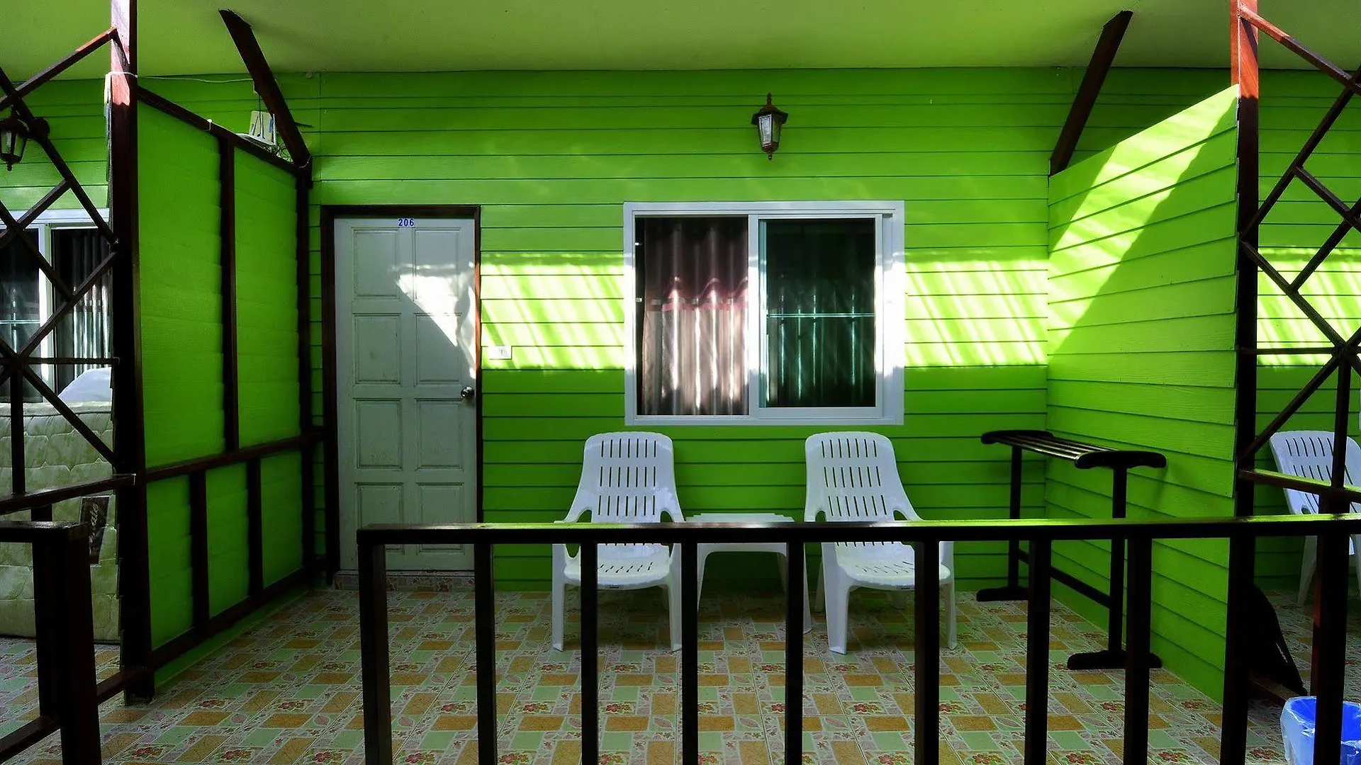 Phi Phi Sand Sea House 2*, Phi Phi Don Thailand