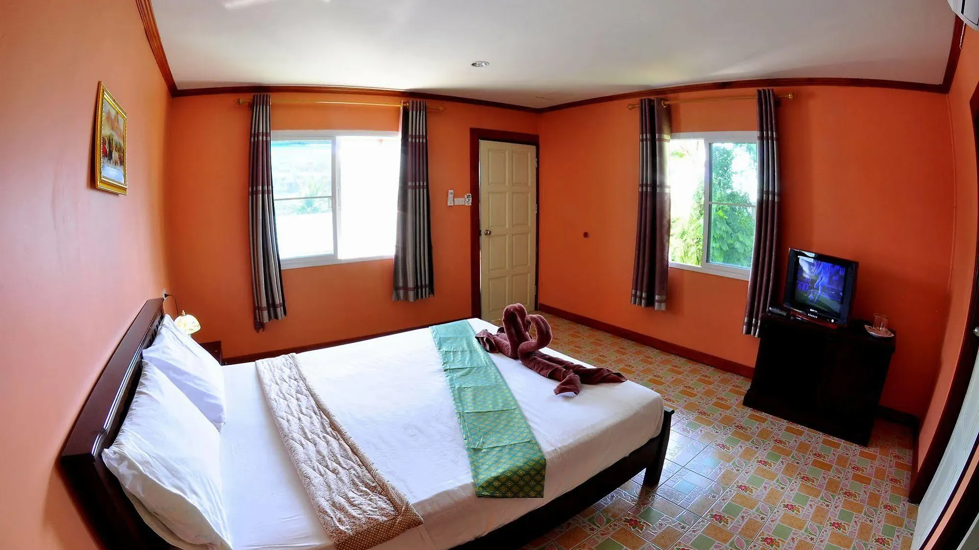Phi Phi Sand Sea House 2*, Phi Phi Don